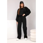 Komplet damski masełko bluza z broszką i spodnie z prostą nogawką czarny-3