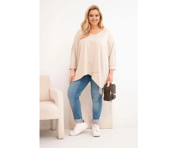 Bluzka damska bawełniana Plus Size z asymetrycznym dołem i dekoltem V beżowa-2