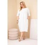 Sukienka damska bawełniana Plus Size z podwijanym rękawem i kieszeniami biała-2