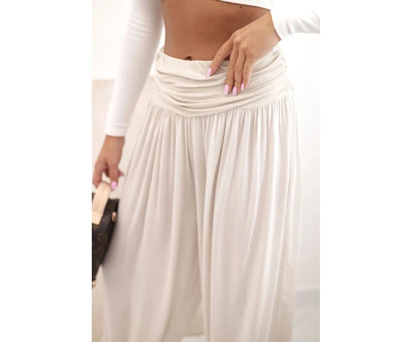 Spodnie damskie wiskozowe z szeroką nogawką i marszczeniami beżowe-4