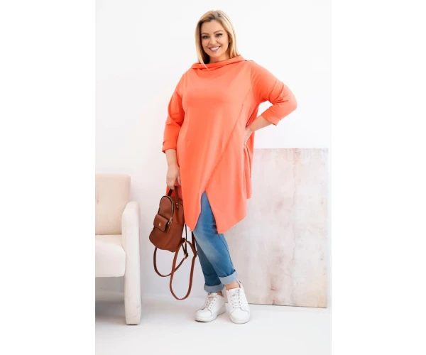 Bluzka damska bawełniana Plus Size asymetryczna z podwijanym rękawem morelowa-2