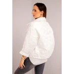 Kurtka damska wiosenna pikowana z kwiatowym wzorem biała-3