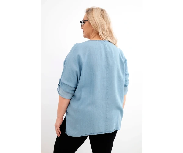 Bluzka damska Plus Size z lyocellu z asymetrycznym dołem jasno jeansowa-3