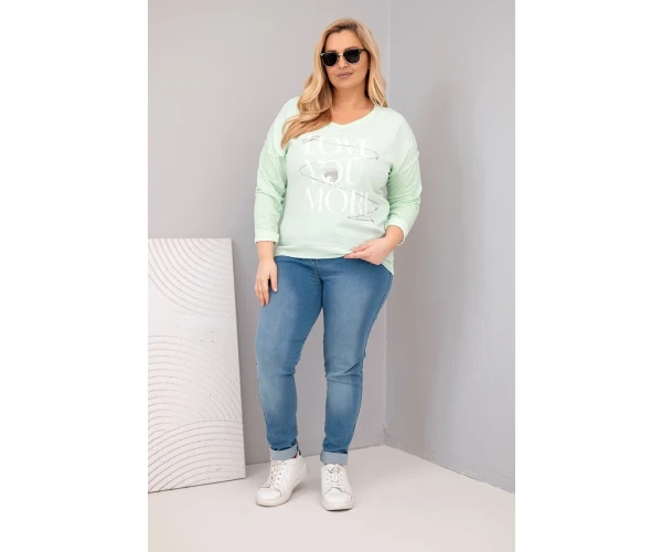 Bluzka damska Plus Size przecierana z napisem Love You More miętowa-2