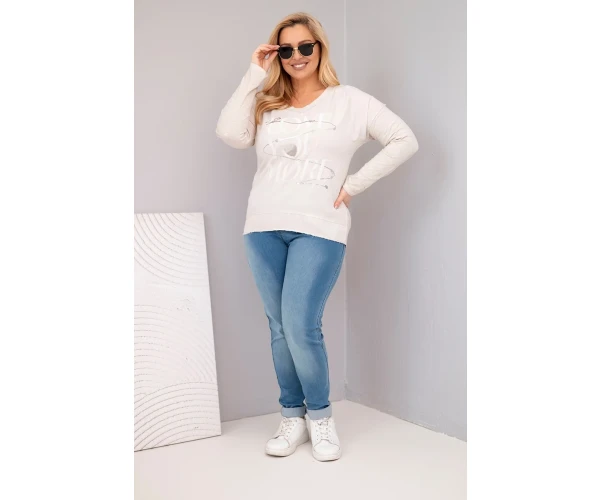 Bluzka damska Plus Size przecierana z napisem Love You More beżowa-3