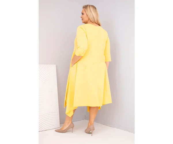 Sukienka damska bawełniana Plus Size z asymetrycznym dołem żółta-3