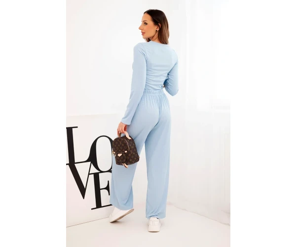 Komplet damski wiskozowy z bluzką i szerokimi spodniami niebieski-3
