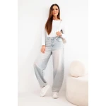 Bluzka damska wiskozowa z szerokim dekoltem i długim rękawem biała-2