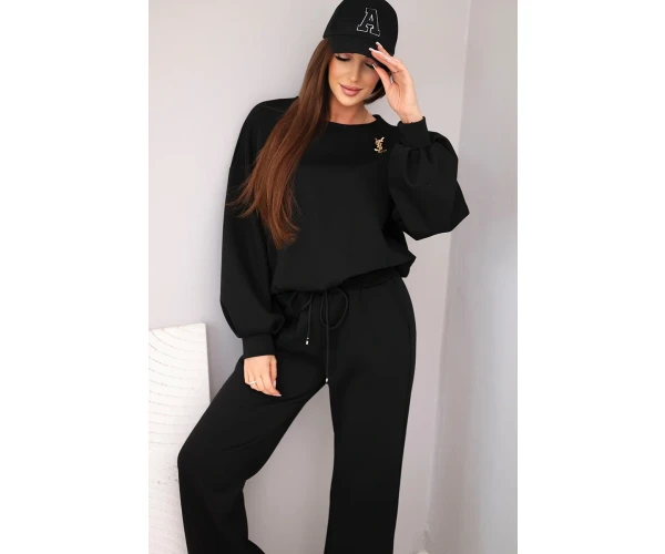 Komplet damski masełko bluza z broszką i spodnie z prostą nogawką czarny-1