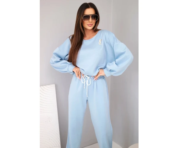 Komplet damski masełko bluza z broszką i spodnie z prostą nogawką niebieski-1