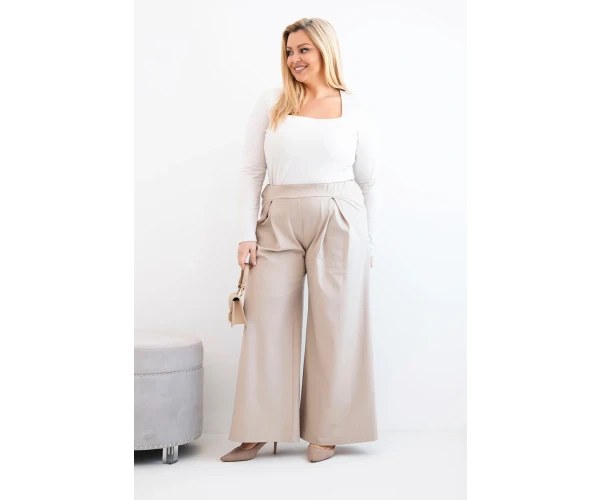 Spodnie damskie Plus Size z szerokimi nogawkami i plisowaniem ciemno beżowe-2