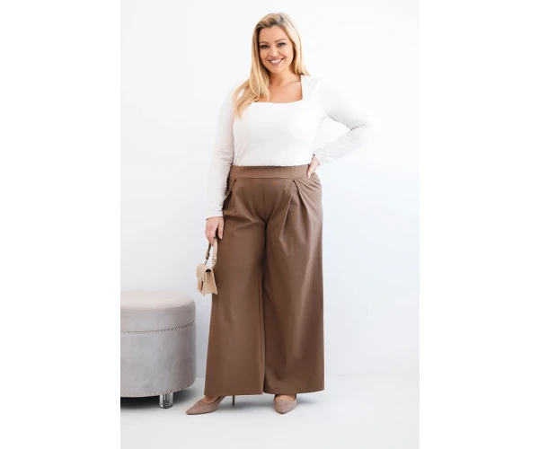 Spodnie damskie Plus Size z szerokimi nogawkami i plisowaniem camelowe-2