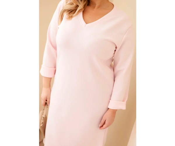 Sukienka damska Plus Size masełkowa z dekoltem V i rękawem pudrowy róż-4