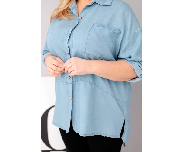 Koszula damska Plus Size z lyocellu z przedłużanym tyłem i rękawem na guzik jasno jeansowa-4