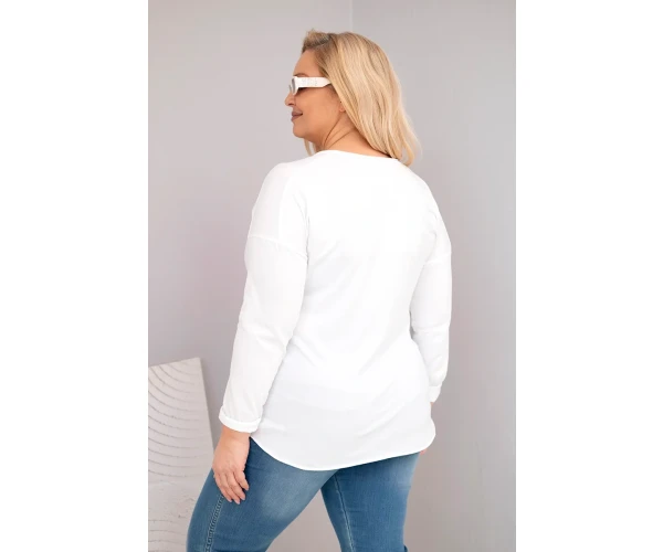Bluzka damska Plus Size przecierana z dekoltem V i dłuższym tyłem biała-3