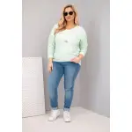 Bluzka damska Plus Size przecierana z napisem Love You More miętowa-2