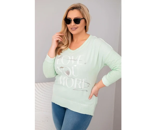 Bluzka damska Plus Size przecierana z napisem Love You More miętowa-1