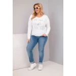 Bluzka damska Plus Size przecierana z napisem Love You More biała-3