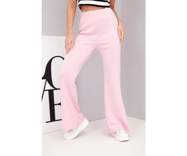 Spodnie damskie masełko z rozszerzaną nogawką jasno różowe-1