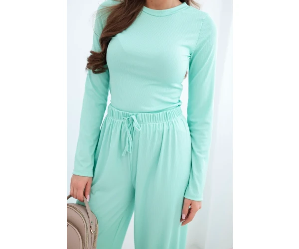 Komplet damski wiskozowy z bluzką i szerokimi spodniami miętowy-4